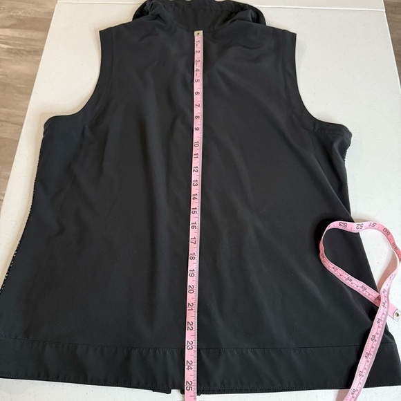Weekends by Chico’s Mesh Vest Zip Front Casual Black Women’s Sz 10 (Chico’s 1.5) - Picture 9 of 10